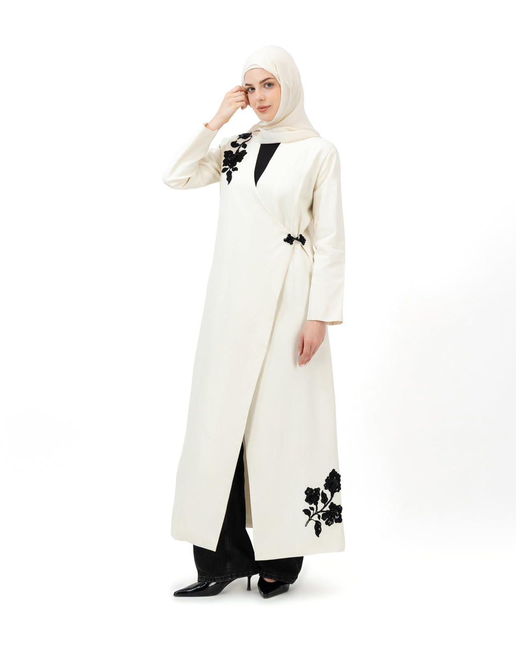 Monochrome Dynasty | Abaya